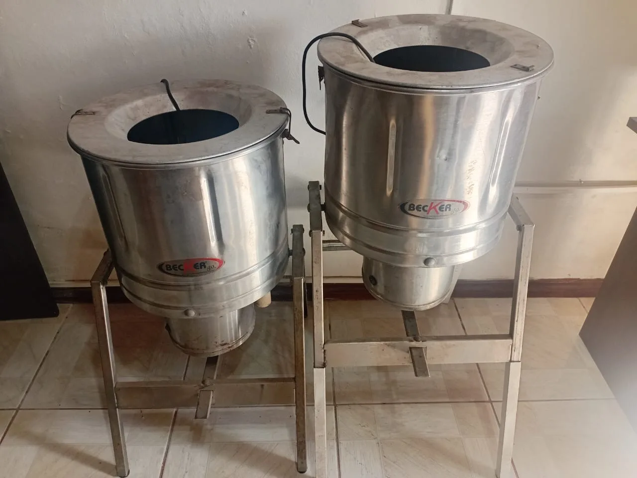 Descascadores para cozinha industrial.