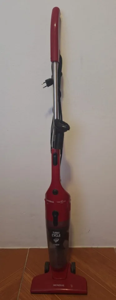 VASSOURA ELETRICA USADA 127V